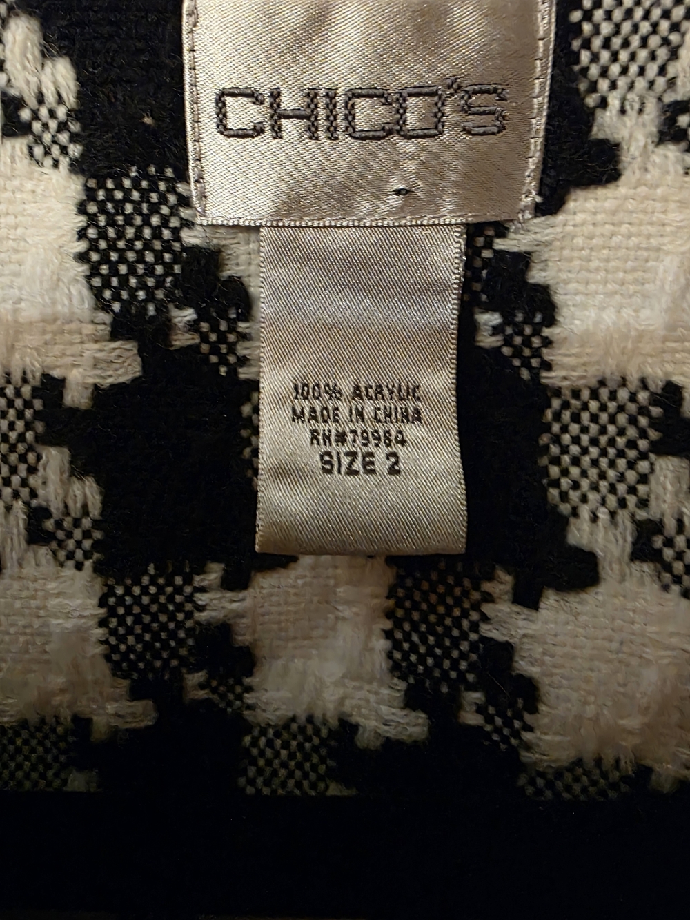 Chico's Black & White Houndstooth Knit Sweater (Size 2)